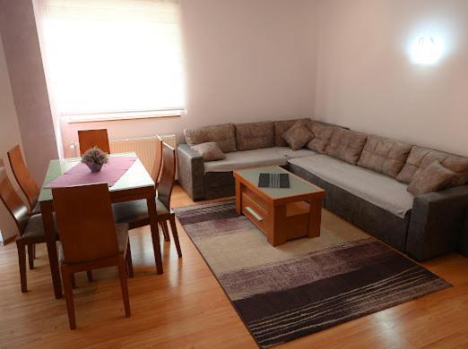 Mb Apartments Jagodina Esterno foto