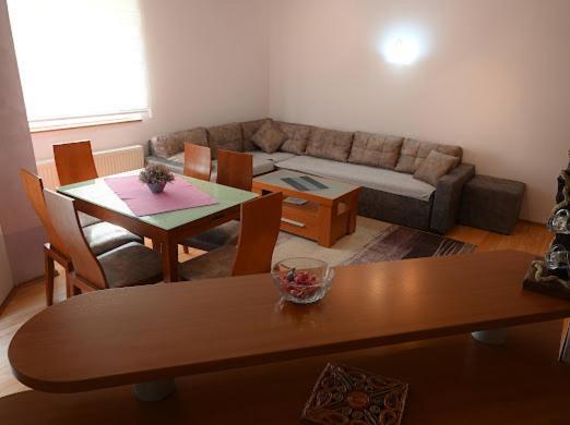 Mb Apartments Jagodina Esterno foto